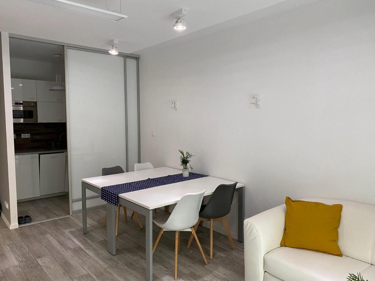 Apartament Dobry Dom Warszawa Esterno foto