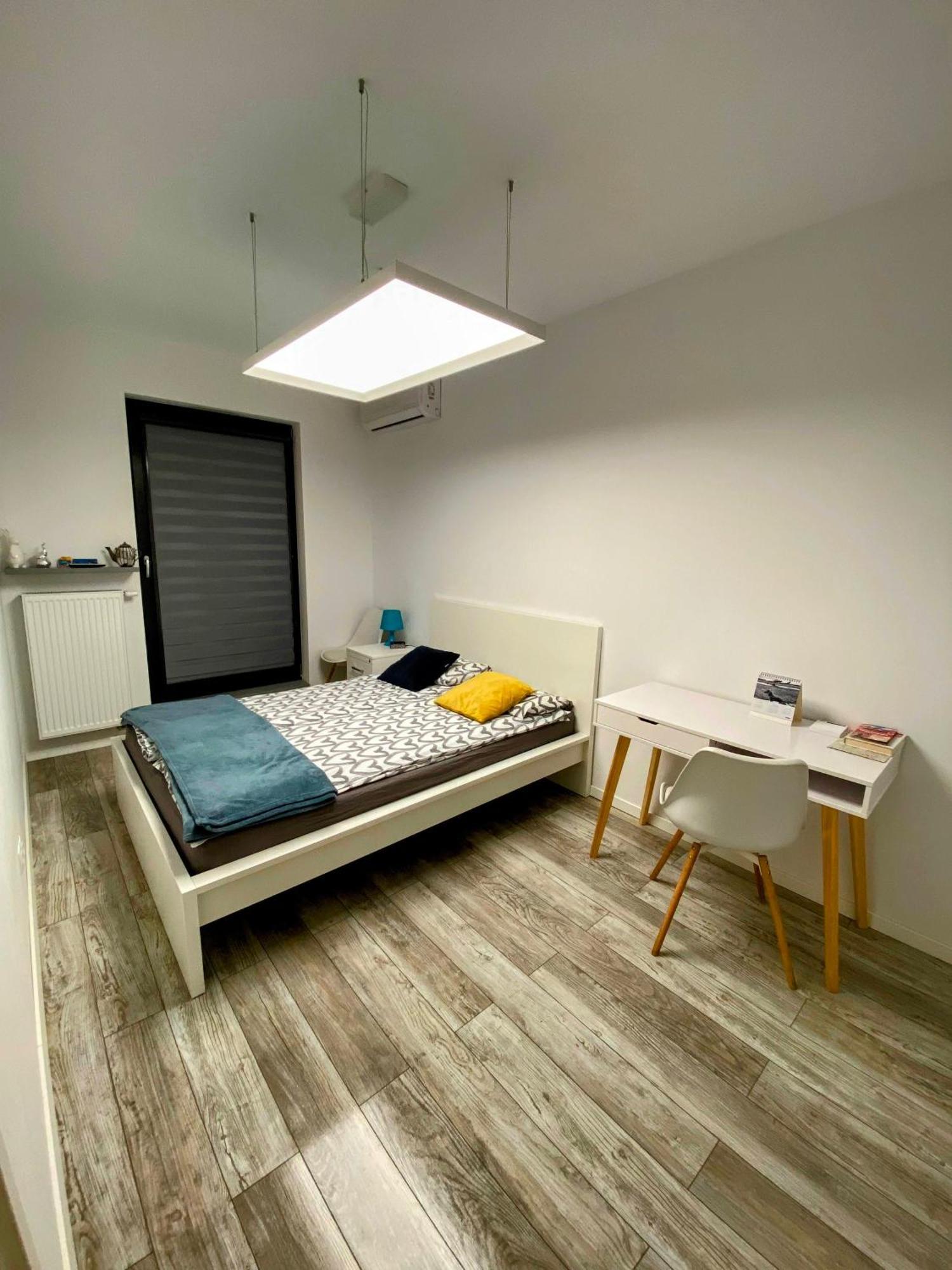 Apartament Dobry Dom Warszawa Esterno foto